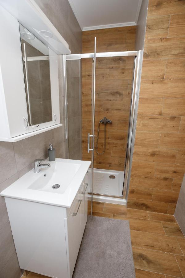 Apartman Miluro ซูโบติกา ภายนอก รูปภาพ