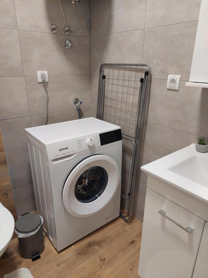 Apartman Miluro ซูโบติกา ภายนอก รูปภาพ